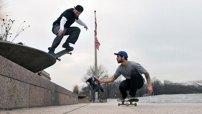 Filmer grabando a u skater